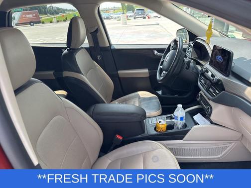 2020 Ford Escape Titanium Hybrid