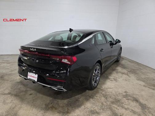 2022 Kia K5 EX
