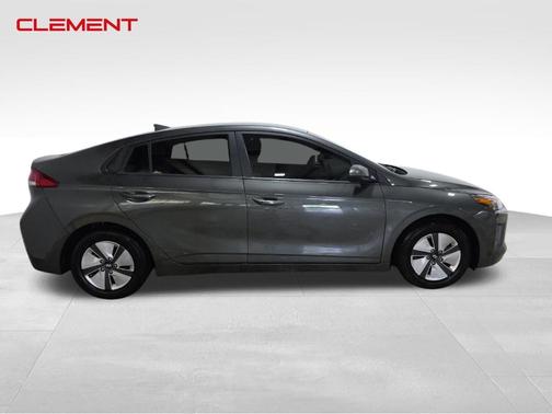 2022 Hyundai IONIQ Hybrid Blue