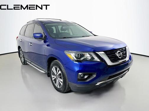 2020 Nissan Pathfinder SL