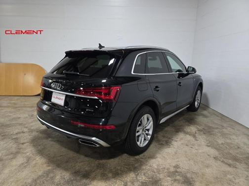 2022 Audi Q5 45 S line quattro Premium