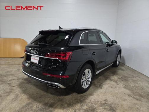 2022 Audi Q5 45 S line quattro Premium