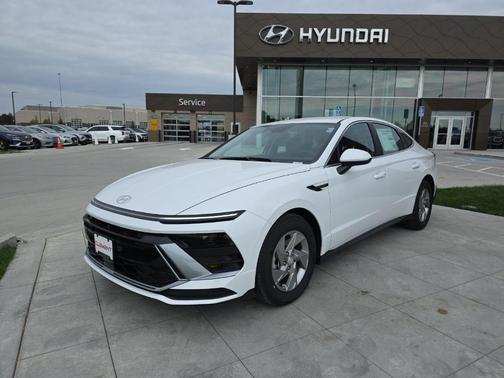 2026 Hyundai SONATA SE