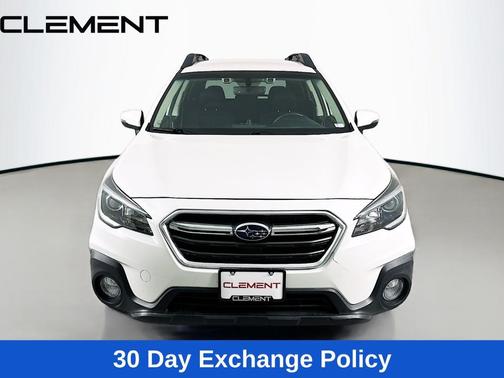 Crystal White Pearl 2019 Subaru Outback 2.5i Premium