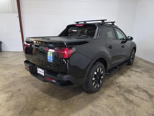 2025 Hyundai SANTA CRUZ SEL Activity