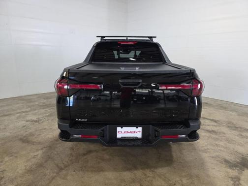 2025 Hyundai SANTA CRUZ SEL Activity