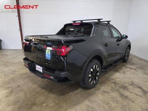 2025 Hyundai SANTA CRUZ SEL Activity