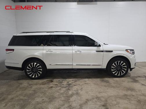 2022 Lincoln Navigator L Black Label