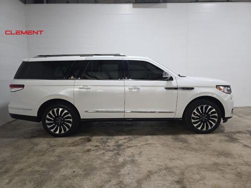 2022 Lincoln Navigator L Black Label