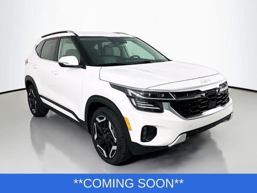 Snow White Pearl 2024 Kia Seltos SX