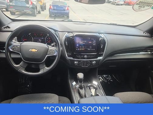 2022 Chevrolet Traverse LT Cloth