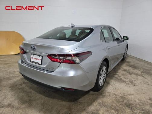 2021 Toyota Camry Hybrid LE