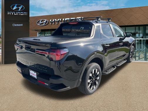 2025 Hyundai SANTA CRUZ SEL Activity