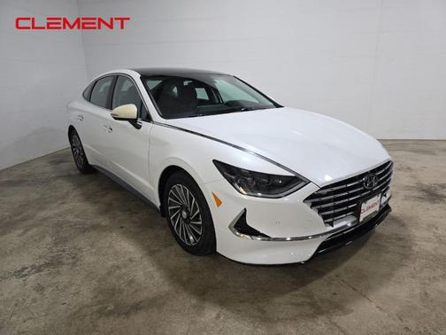 2022 Hyundai SONATA Hybrid Limited