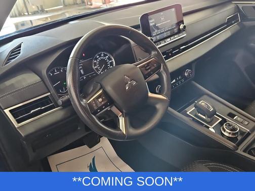 2024 Mitsubishi Outlander ES
