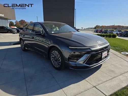 2026 Hyundai SONATA Hybrid Limited