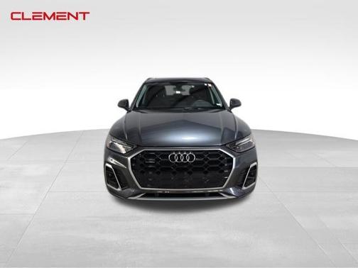 2022 Audi Q5 45 S line quattro Premium