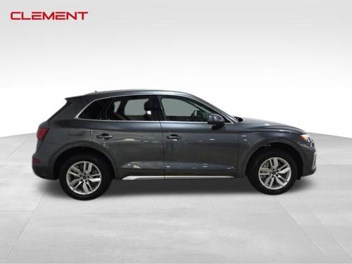 2022 Audi Q5 45 S line quattro Premium