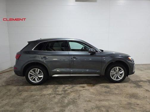 2022 Audi Q5 45 S line quattro Premium