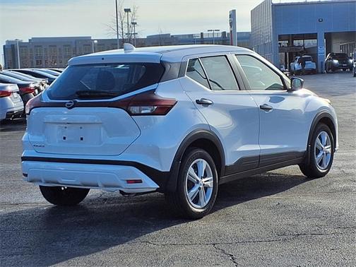 2025 Nissan Kicks Play S