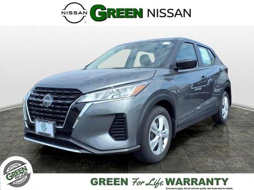 Gun Metallic 2025 Nissan Kicks Play S