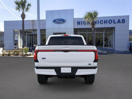 2025 Ford F-150 Lightning Platinum