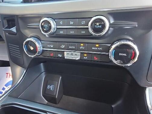 2023 Ford F-150 Lightning XLT