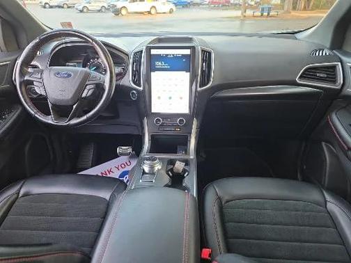 2022 Ford Edge ST Line