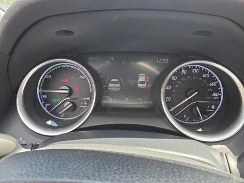 2023 Toyota Camry Hybrid XLE