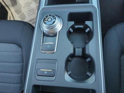 2024 Ford Edge SE