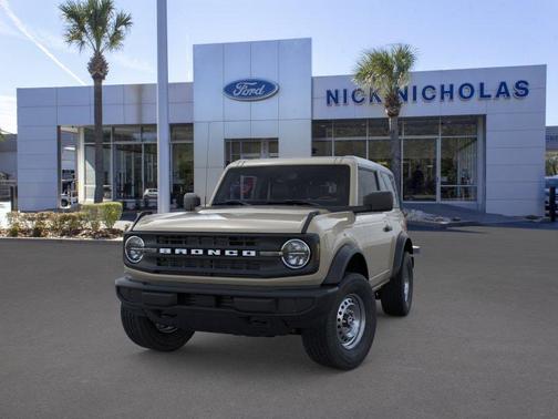 Desert Sand 2026 Ford Bronco Base