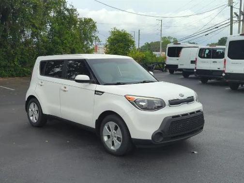 2016 Kia Soul Base