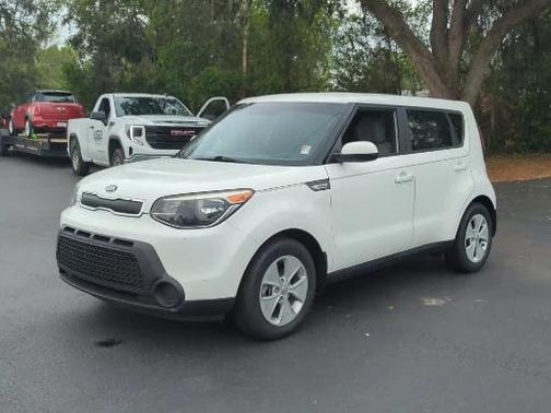2016 Kia Soul Base
