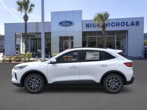 2026 Ford Escape PHEV SE