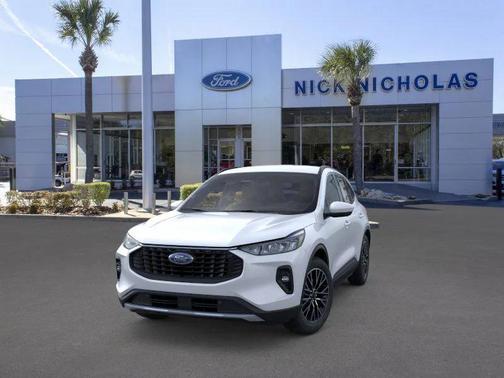 2026 Ford Escape PHEV SE