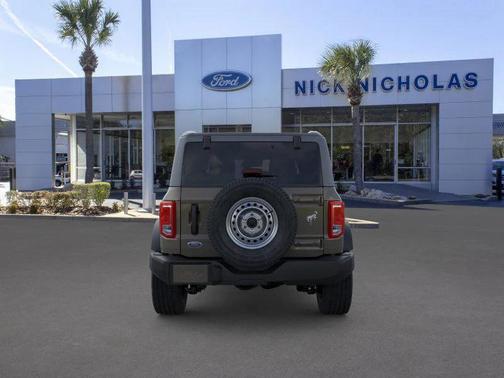 2025 Ford Bronco Base