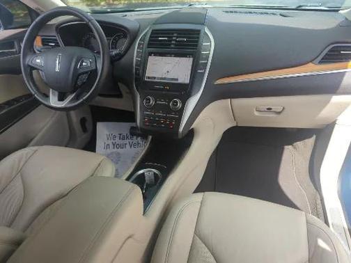 2019 Lincoln MKC Select