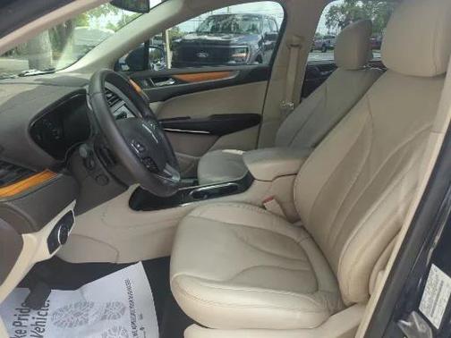 2019 Lincoln MKC Select