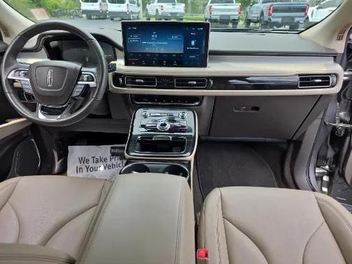 2022 Lincoln Nautilus Standard