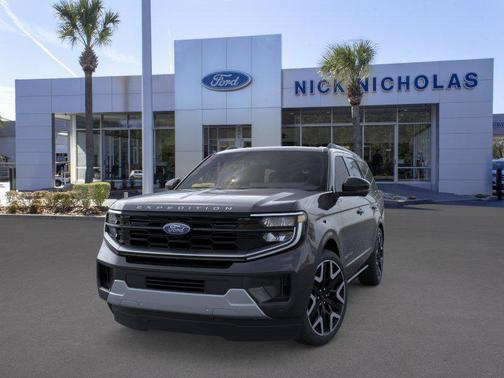 Dark Matter Gray Metallic 2026 Ford Expedition Platinum