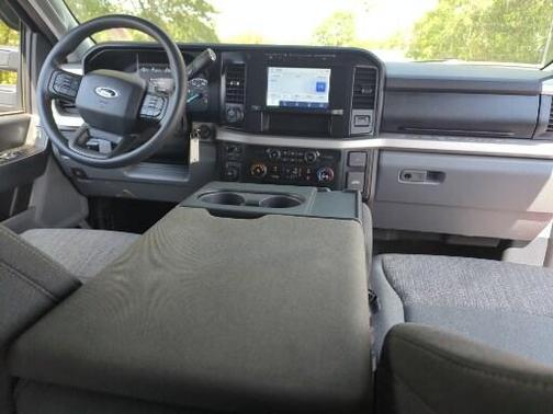 2023 Ford F-350 XLT