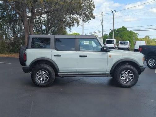 2023 Ford Bronco Badlands