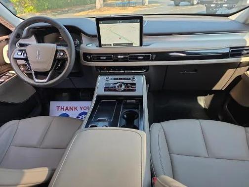 2022 Lincoln Aviator Standard