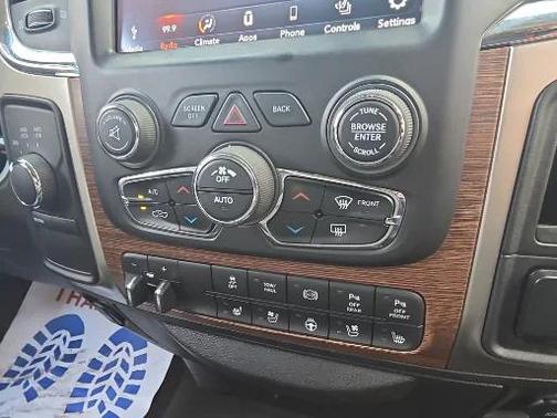 2018 RAM 3500 Laramie Crew Cab 4x4 8' Box