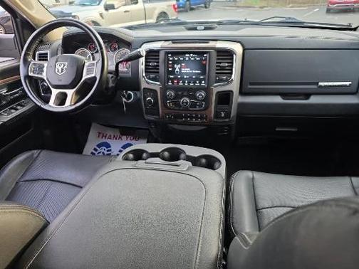 2018 RAM 3500 Laramie Crew Cab 4x4 8' Box