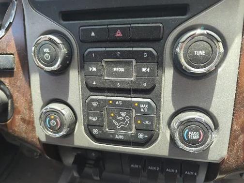 2015 Ford F-450 Lariat
