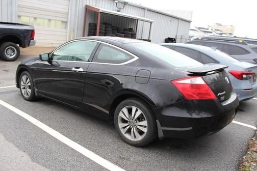 Photo 5 of 11 of 2010 Honda Accord LX-S