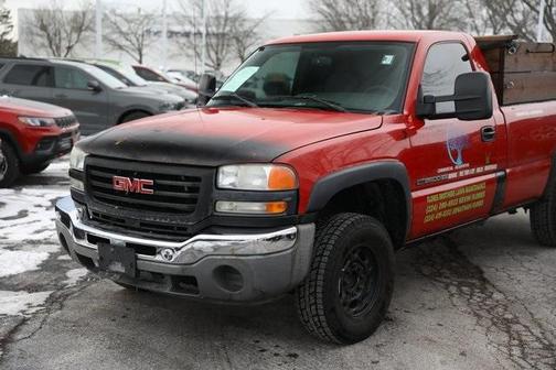 2005 GMC Sierra 2500 WT