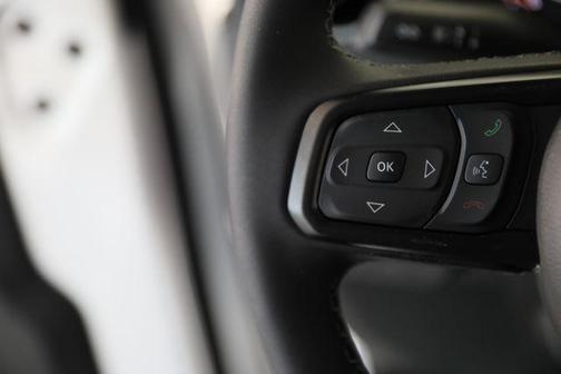 Bright White Clearcoat 2026 Jeep Gladiator Rubicon