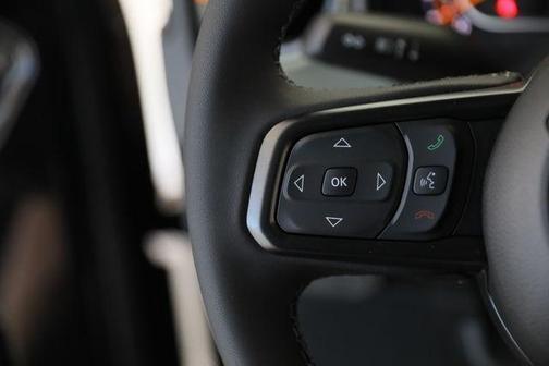 Black Clearcoat 2026 Jeep Gladiator Mojave